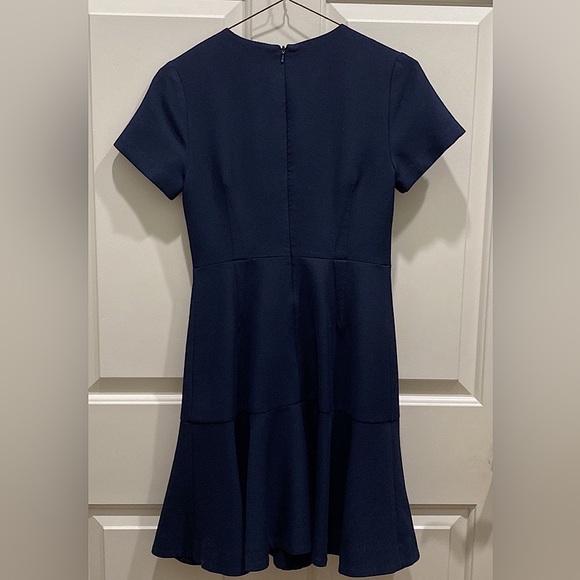 Banana Republic Petite Dark Navy Fit & Flare Short Sleeve Flounce Dress Size 0 - Picture 7 of 11